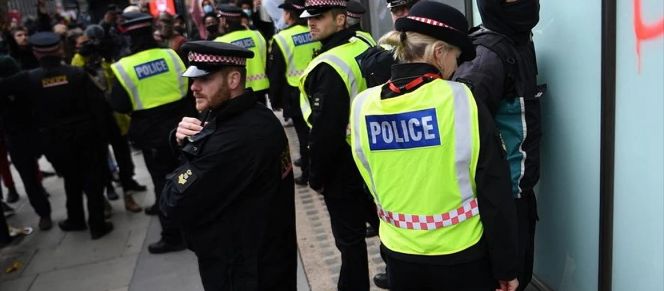 Αγγλία: Εκκενώθηκε κατάστημα στην Oxford street - Αναφορές για οπλισμένο άνδρα